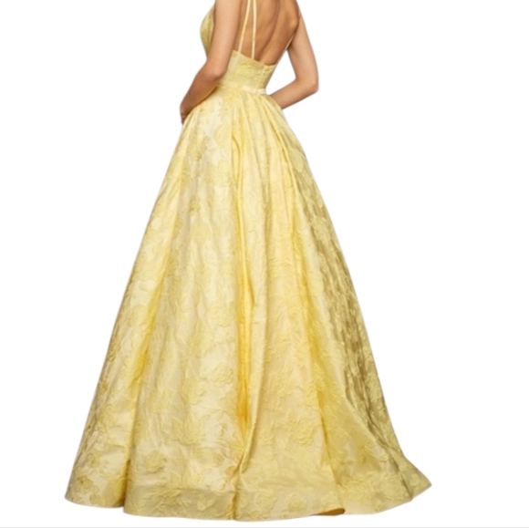 Sherri Hill Pale Yellow Floral Jacquard Ball Gown (Size 6) - Picture 2 of 8